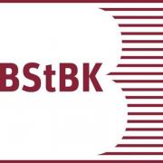 Zwei Referenten (m/w/d) für die Geschäftsbereiche Steuerrecht und Berufsrecht job image